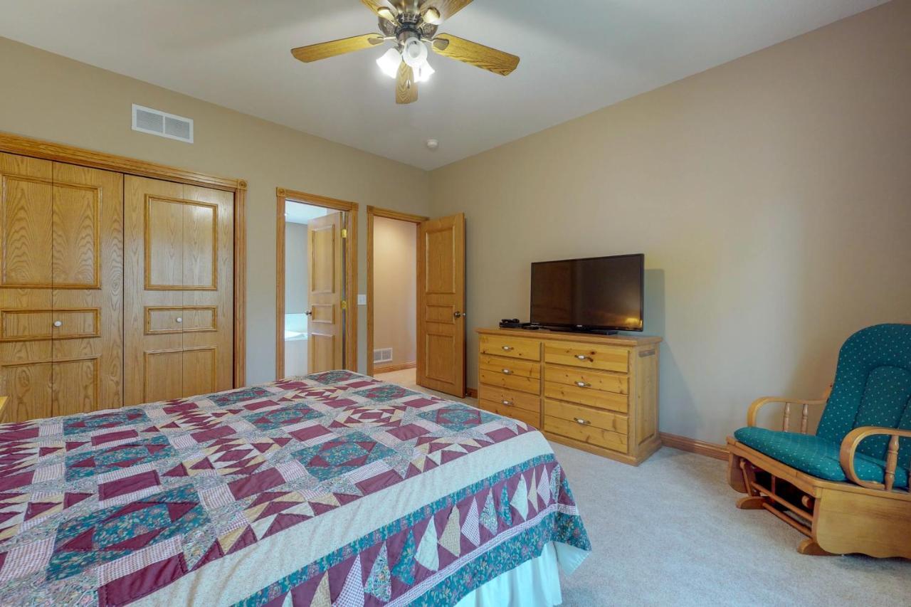 On Fall River - Permit #3193 Holiday home